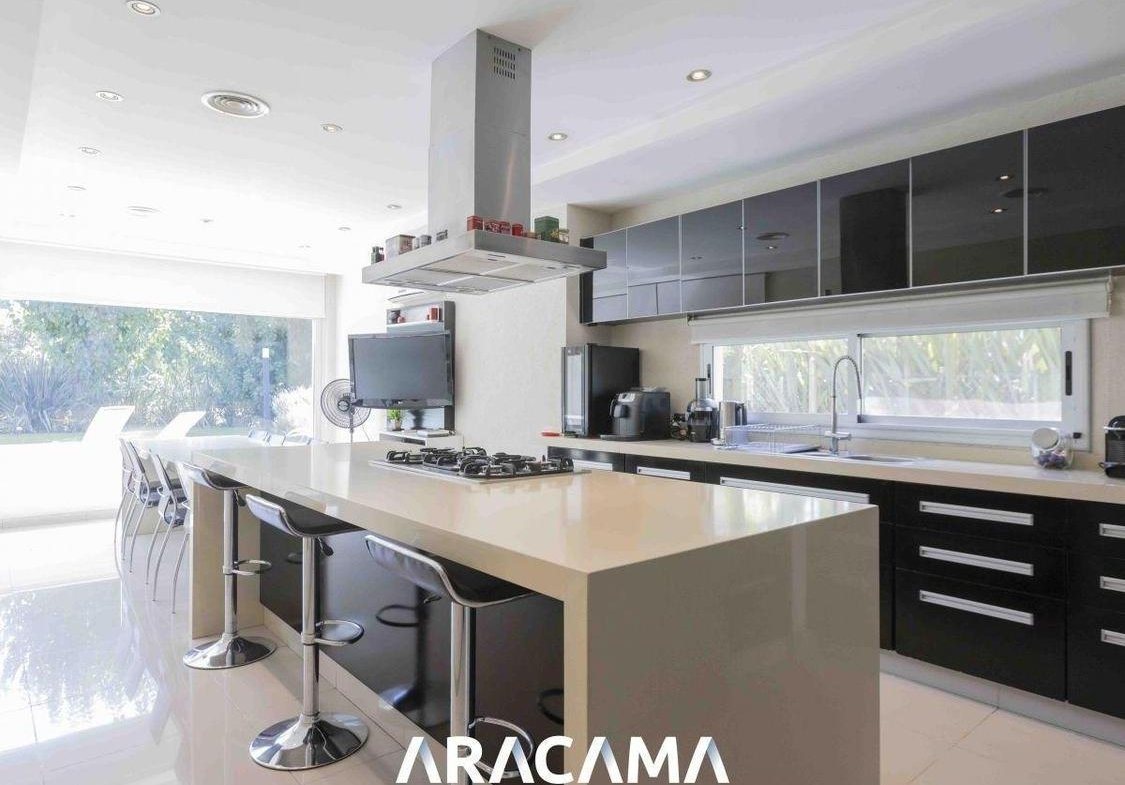 Casa en Venta en Saint Thomas Este Oeste – Canning
