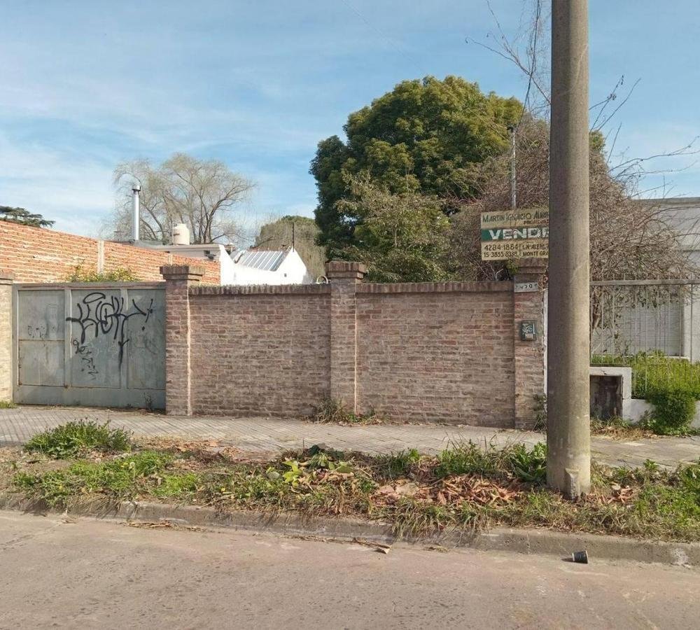 Casa a Refaccionar en Monte Grande