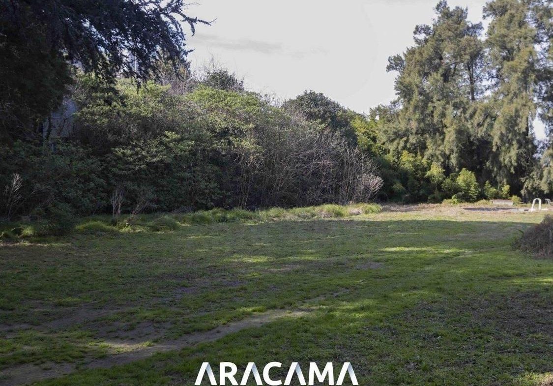 Casa a Refaccionar en Venta en Monte Grande