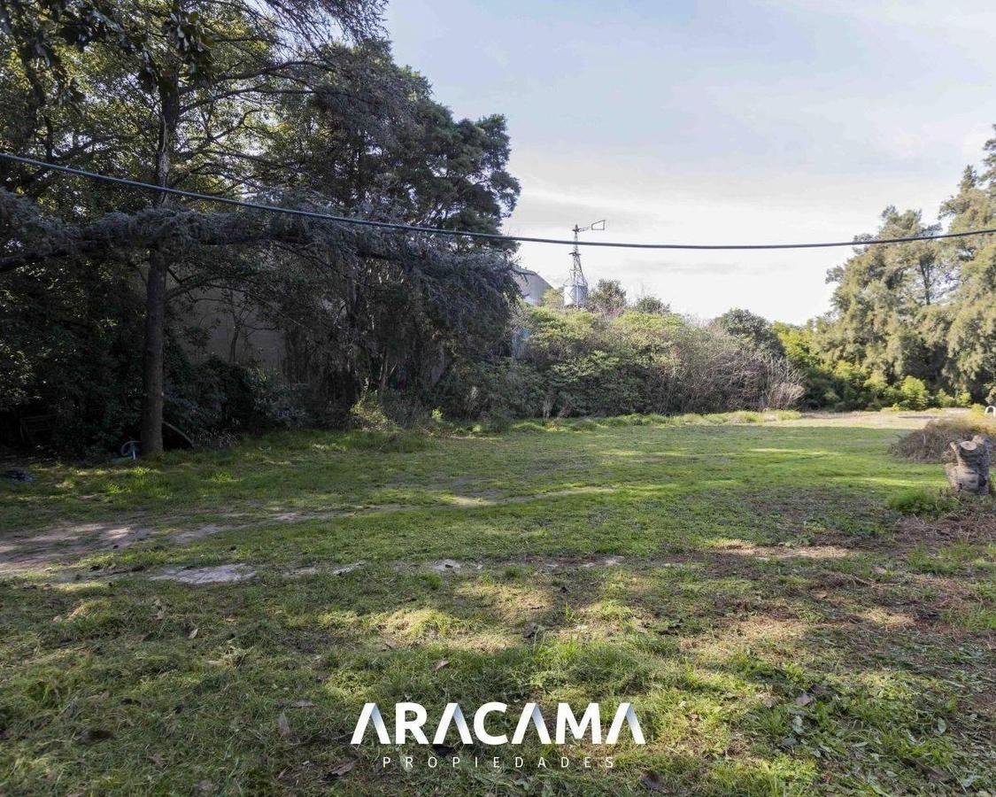 Casa a Refaccionar en Venta en Monte Grande