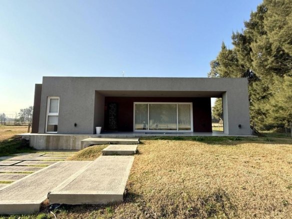 Casa en Venta en Lares de Canning