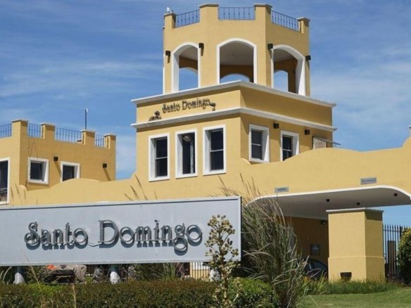 Lote en Venta en Santo Domingo – Canning