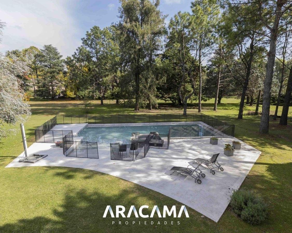 Casa en Venta en Saint Thomas Norte Sur – Canning