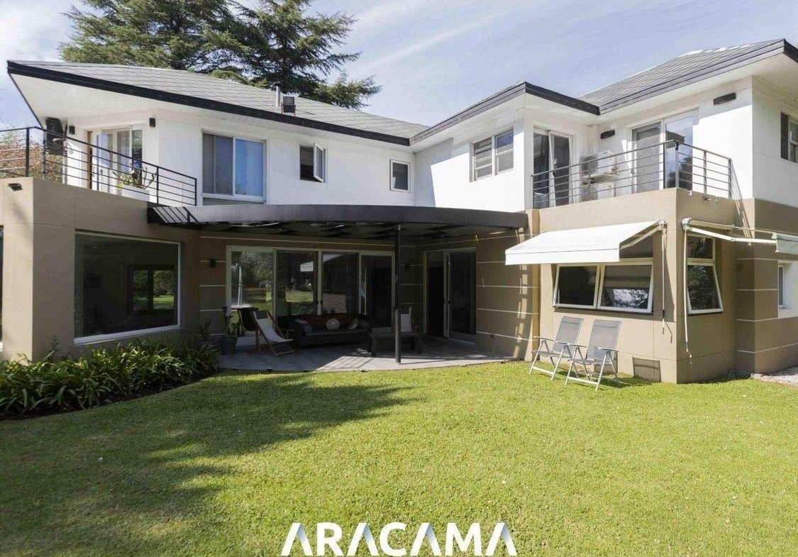 Casa en Venta en Saint Thomas Norte Sur – Canning