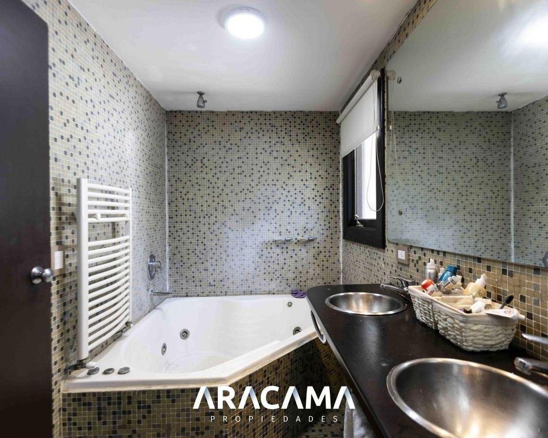 Casa en Venta en Saint Thomas Norte Sur – Canning