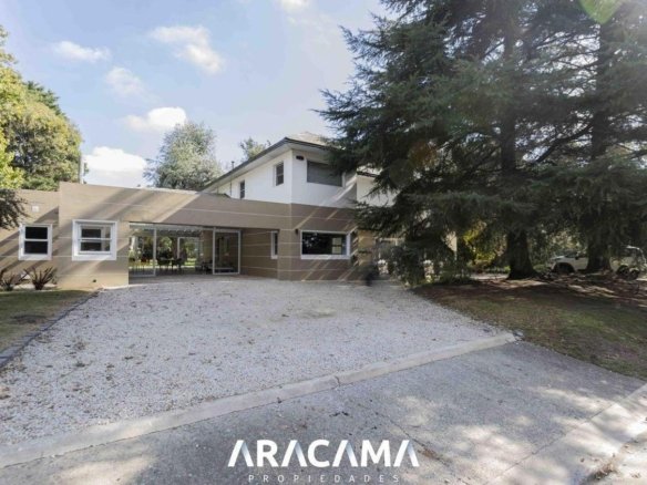 Casa en Venta en Saint Thomas Norte Sur – Canning