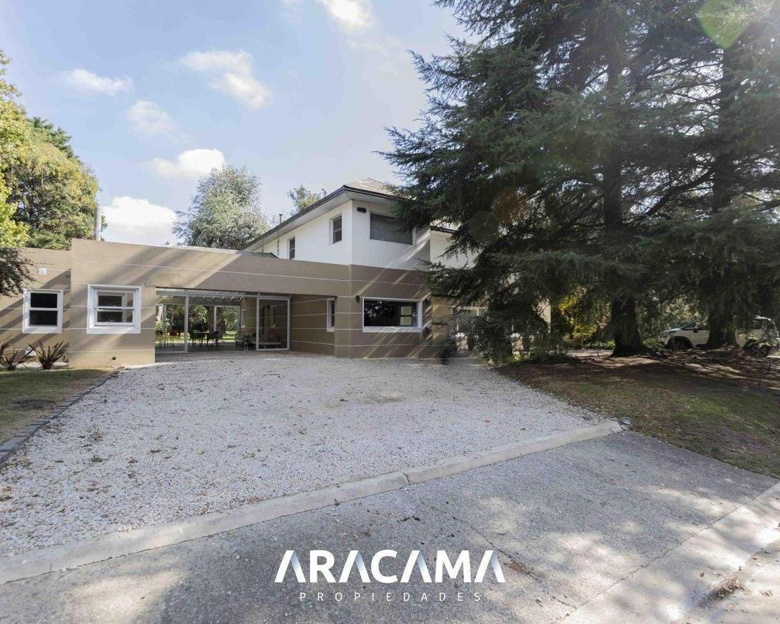 Casa en Venta en Saint Thomas Norte Sur – Canning