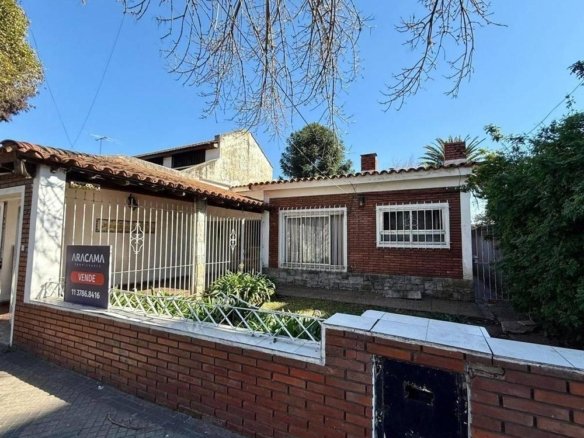 Casa en Venta – Monte Grande