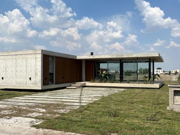 Casa en Venta en Lares de Canning – Canning