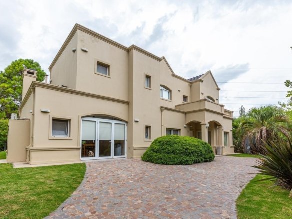 CASA en VENTA en Solar del Bosque – Canning