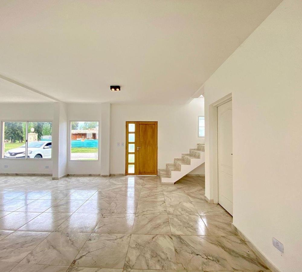 Casa en Venta Lagos de San Eliseo – Presidente Peron