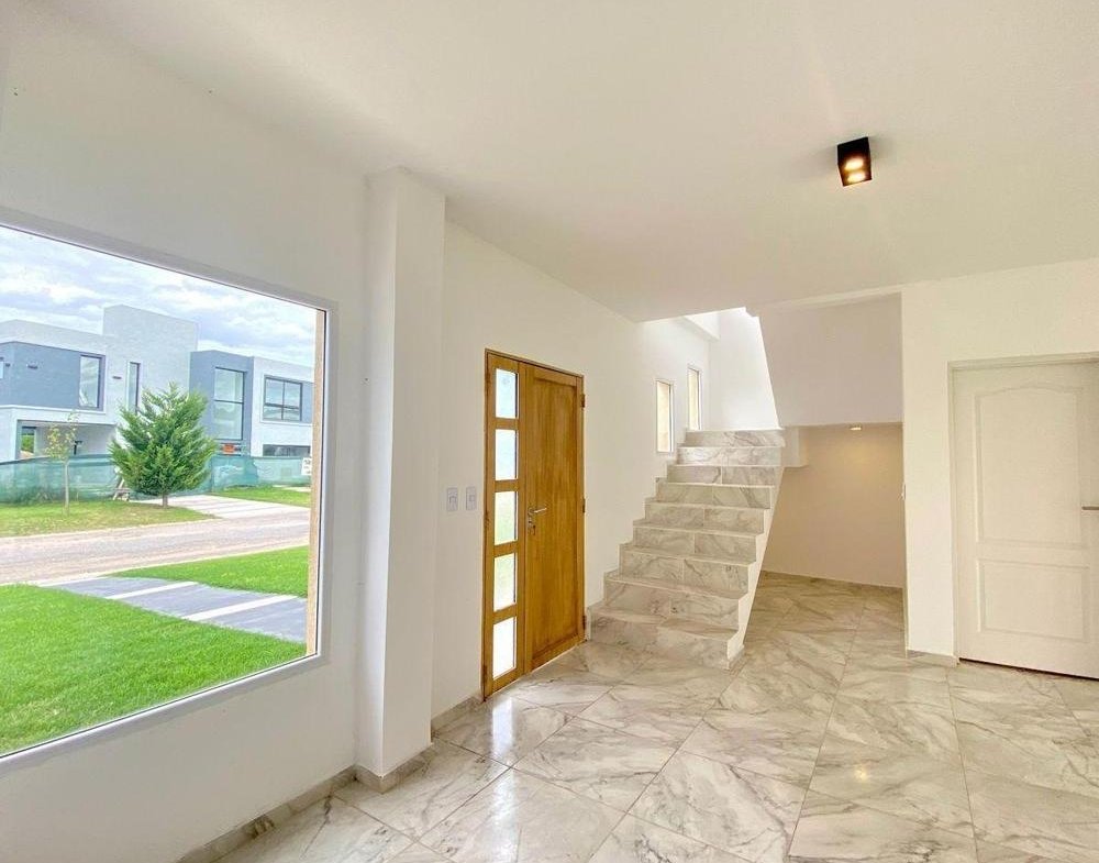 Casa en Venta Lagos de San Eliseo – Presidente Peron