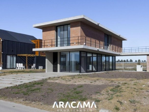 Casa en Venta en Lares de Canning  – Canning