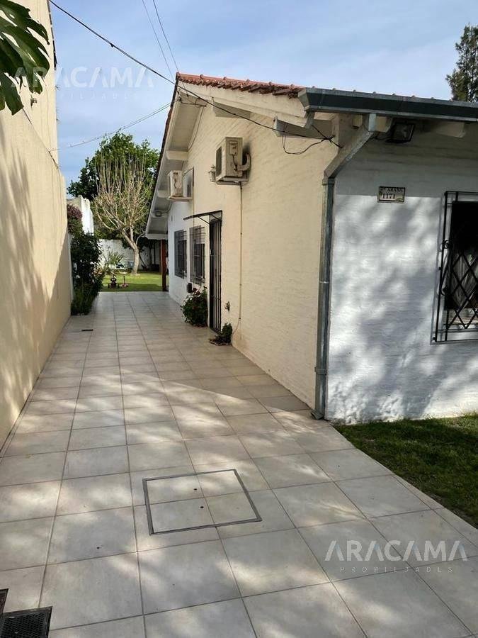 Casa en Venta en Luis Guillon