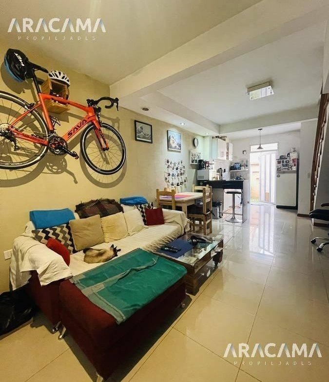 Casa en venta – Monte Grande