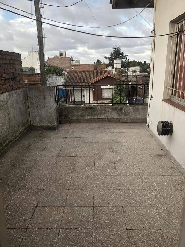 Departamento y local en VENTA sobre Alem Monte G.