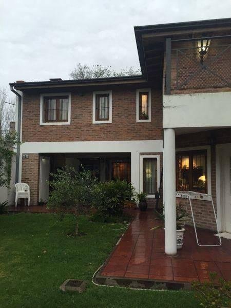 Casa en Venta – Monte Grande
