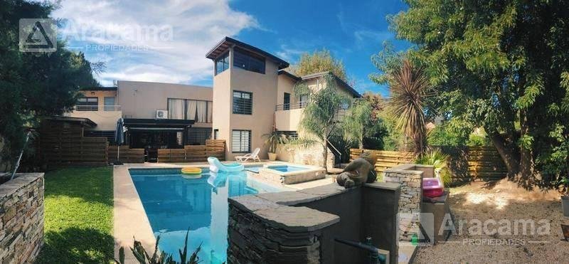 Casa en Venta – Monte Grande