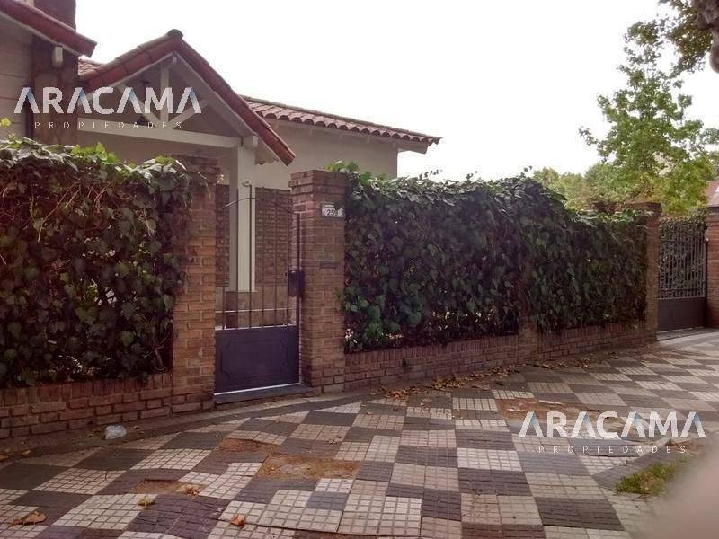 Casa en Venta – Monte Grande