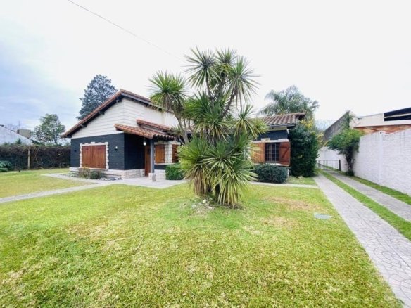 Casa en Venta  – Monte Grande