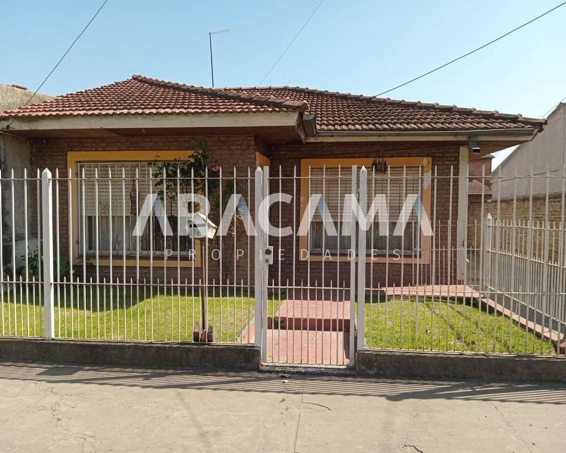 Casa en Venta – Monte Grande