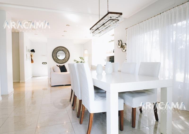 Casa en Venta en El Rocio – Canning