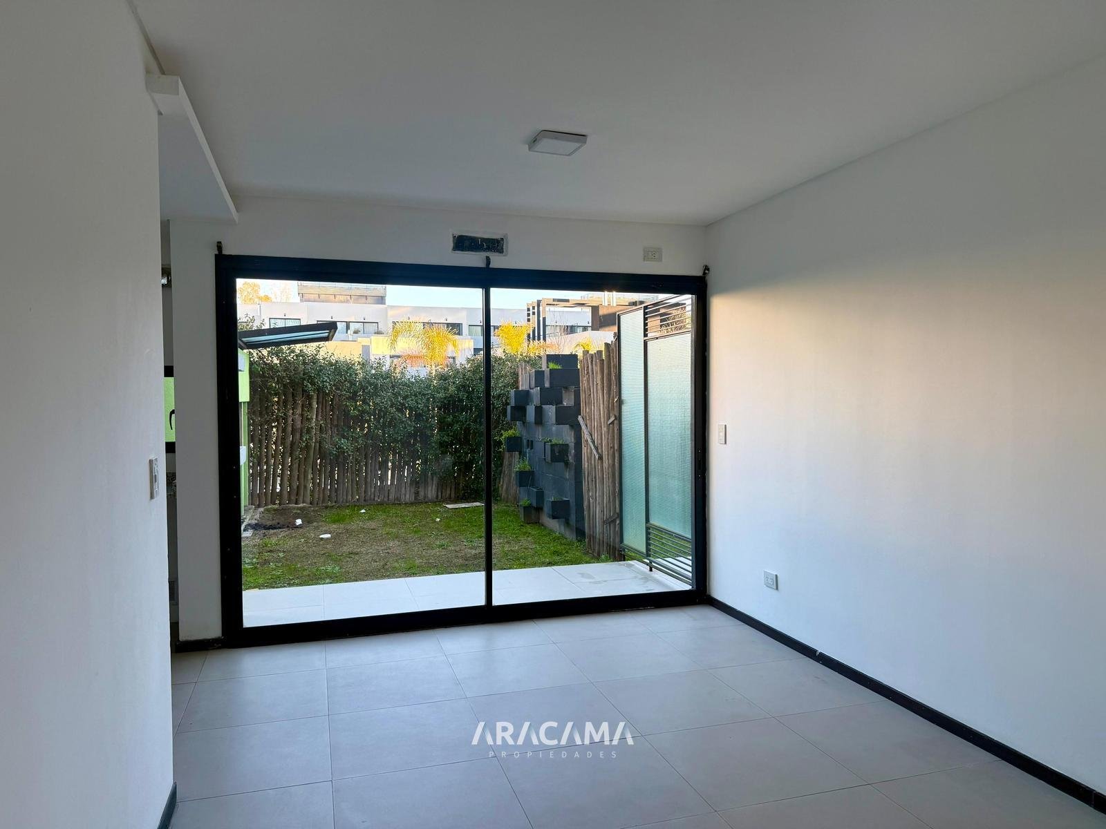 Departamento 2 ambientes en Venta y Alquiler – Canning