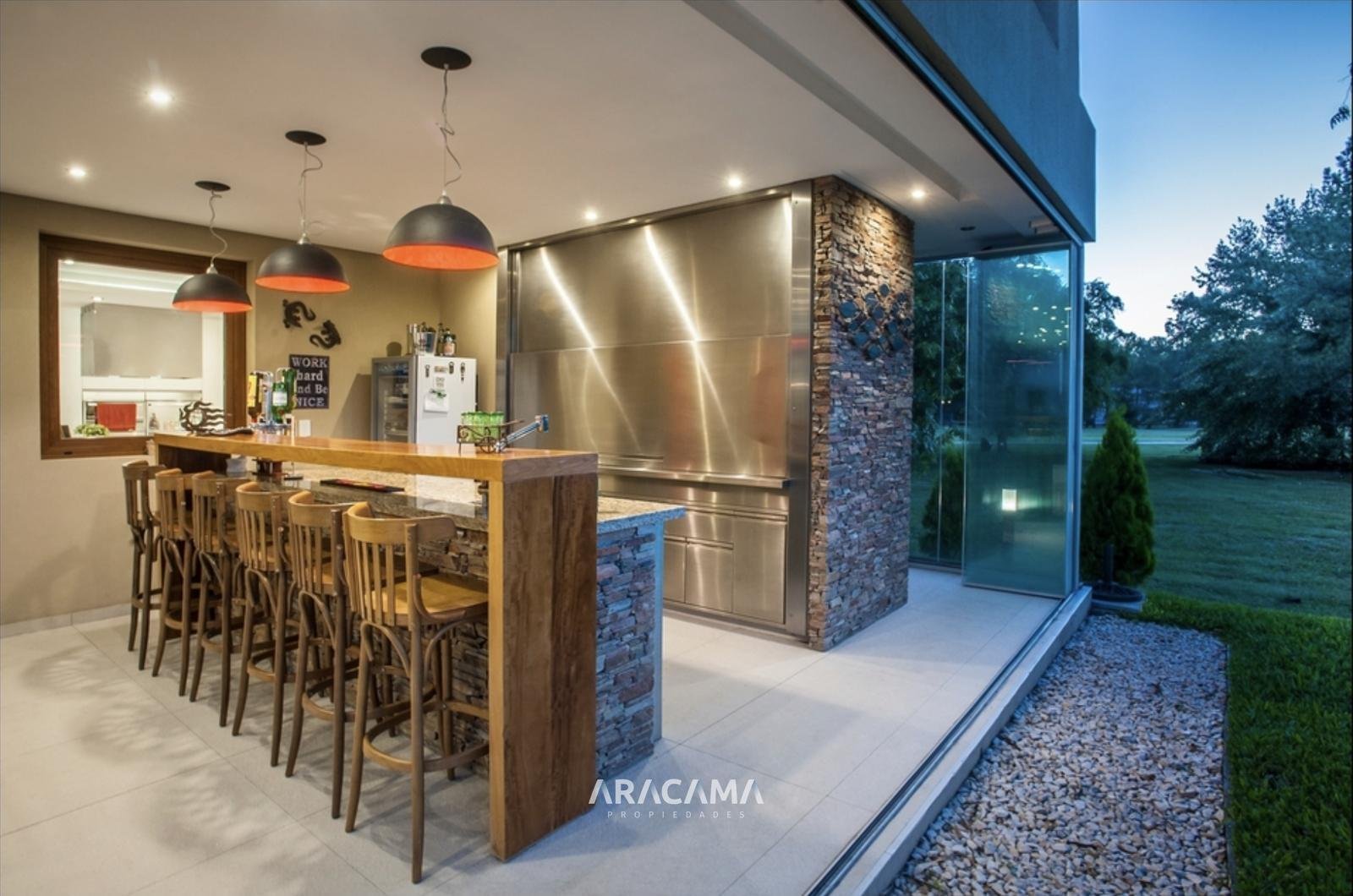 Casa en Venta en Saint Thomas Este – Canning