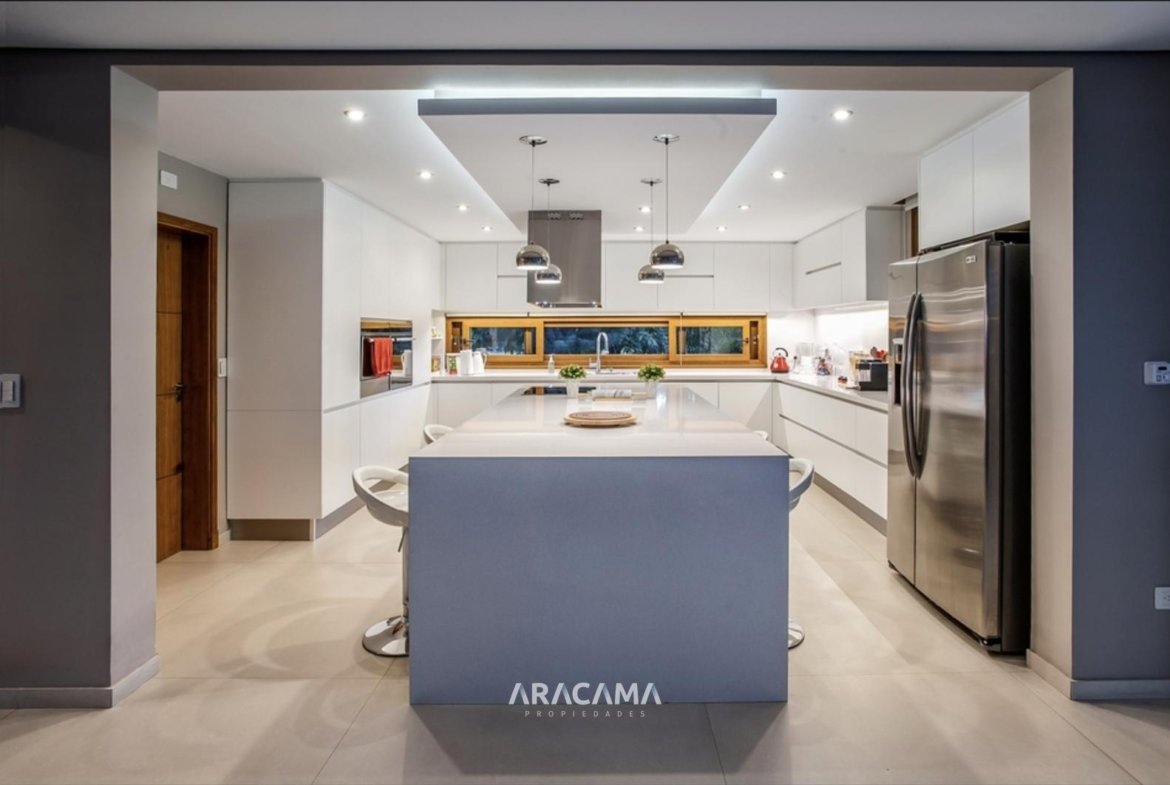 Casa en Venta en Saint Thomas Este – Canning