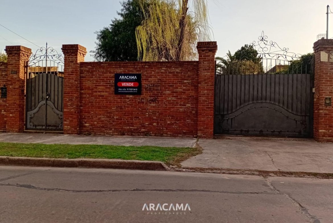 Casa en Venta con 3 dormitorios en Luis Guillon