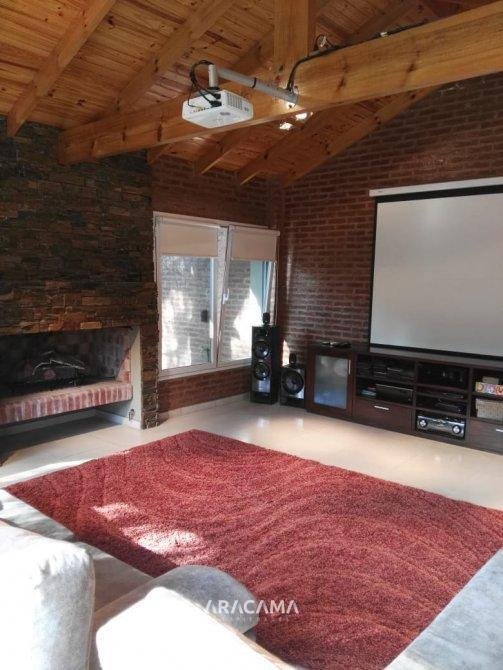 Casa en Venta con 3 dormitorios en Luis Guillon