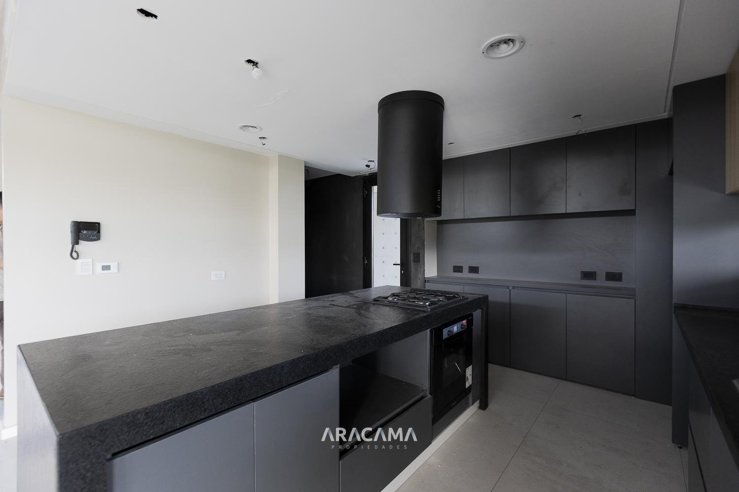Casa en Venta en el Barrio Privado Canning Chico – Canning
