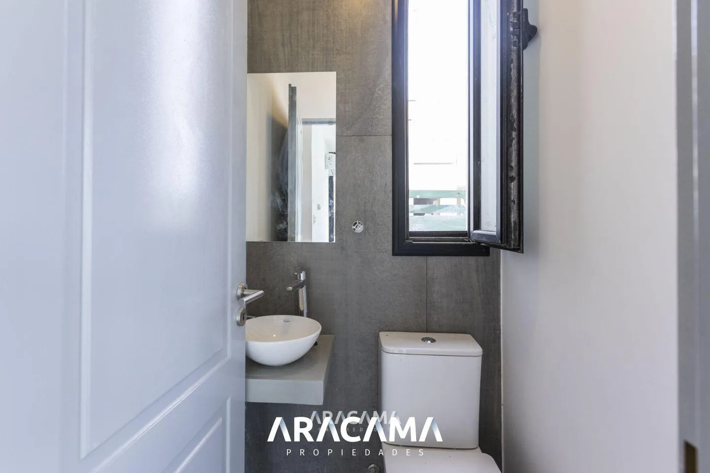 Casa en Venta en Lares de Canning