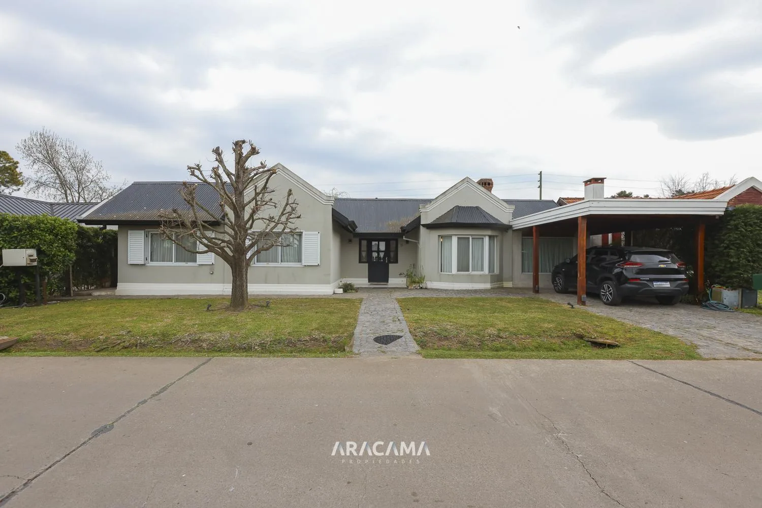 Casa en Venta en Campos de Echeverria – Canning