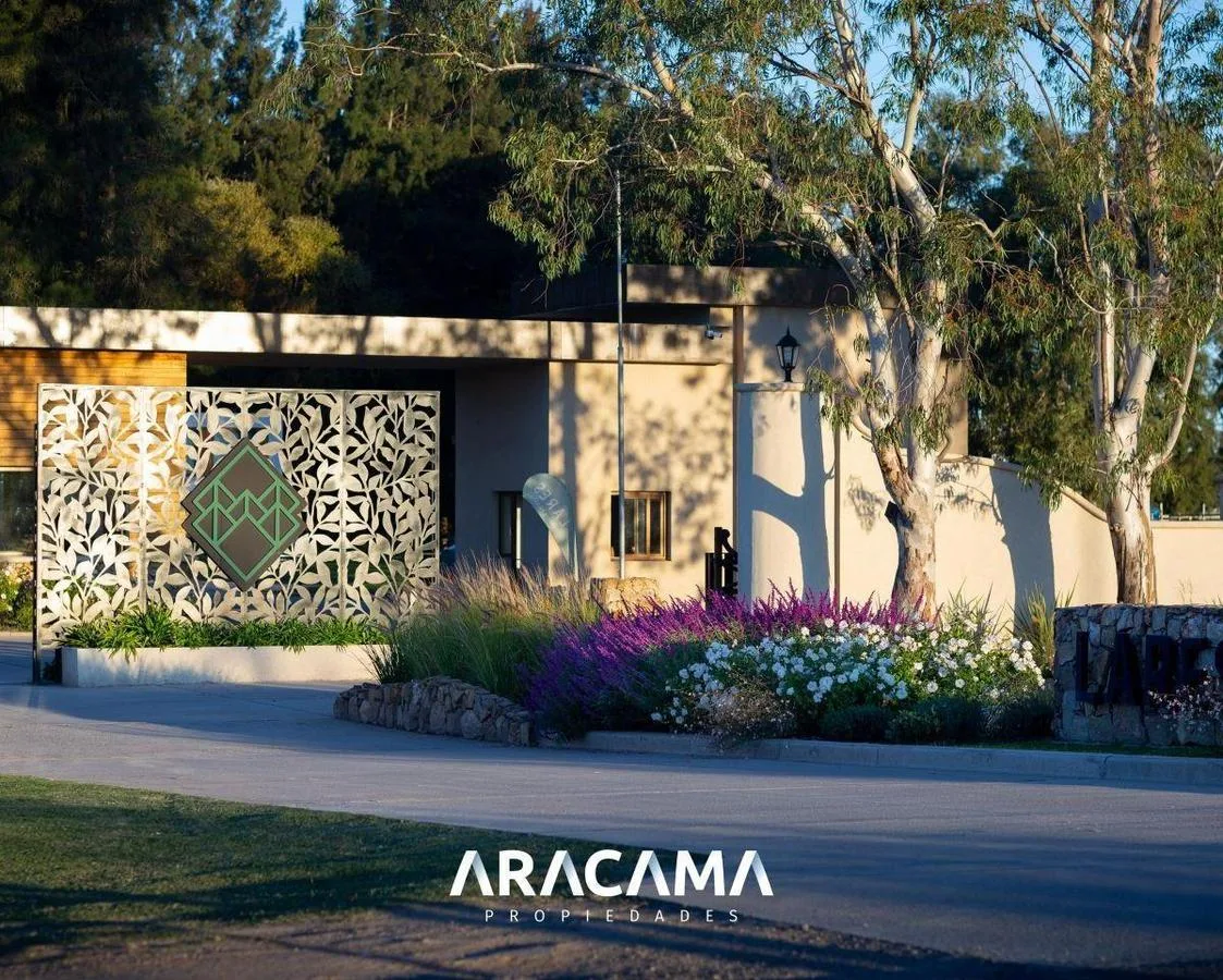Lote en VENTA Lares de Canning