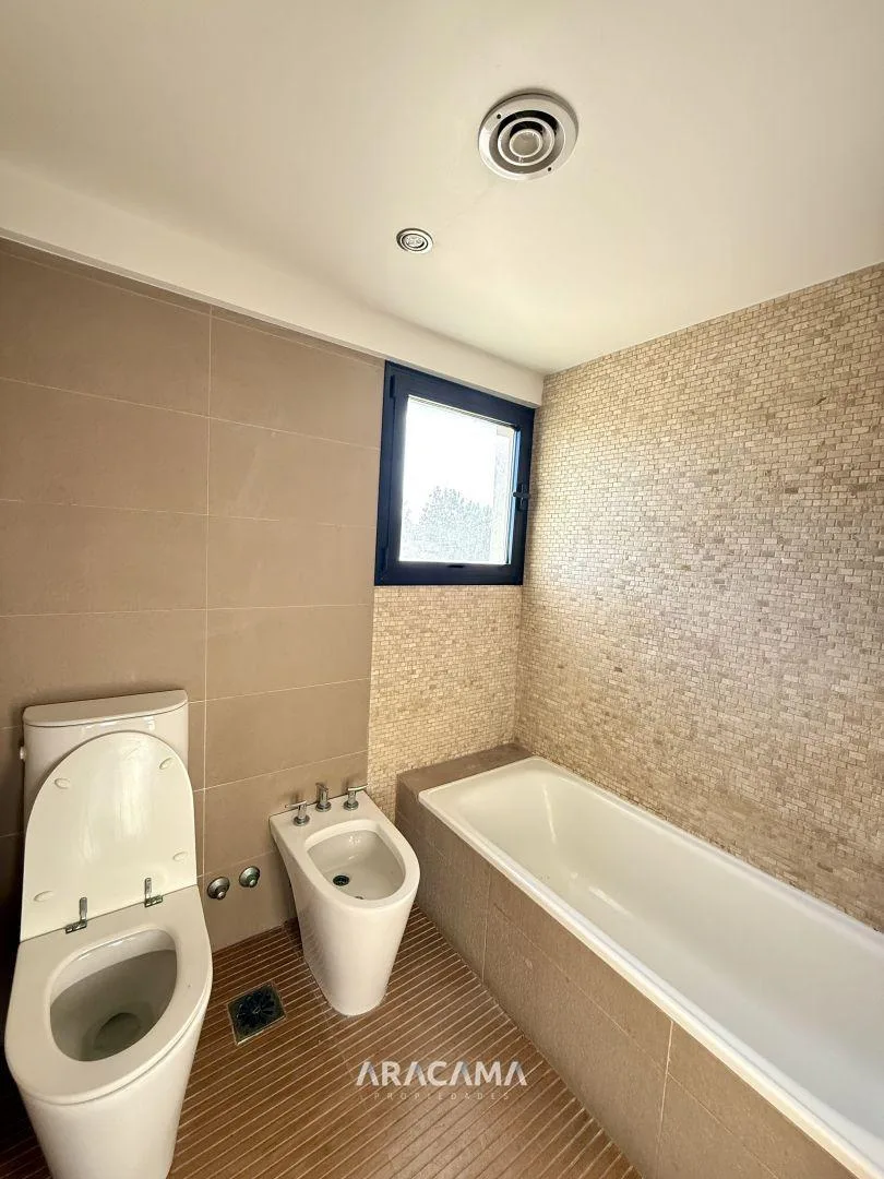 Casa en Venta en El Principado – Canning