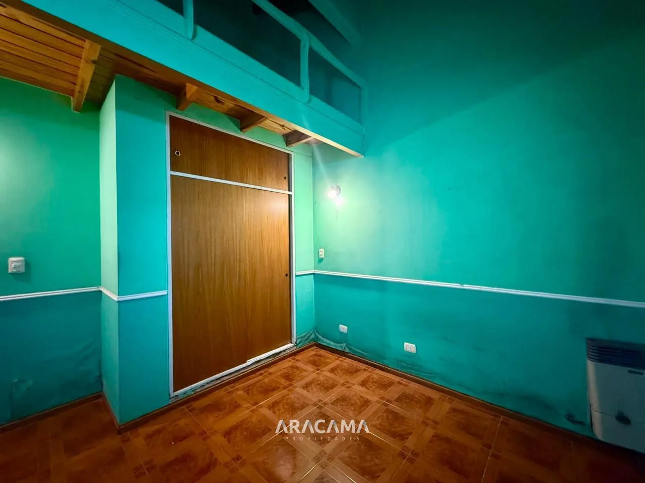 Casa en Alquiler con 4 dormitorios en Monte Grande